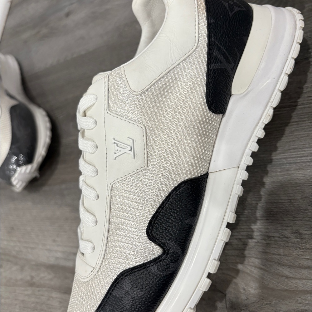 Louis Vuitton White and Black  Sneakers - Picture 2 of 3
